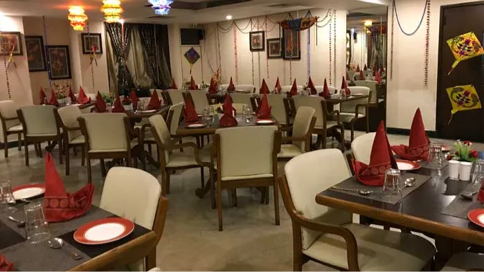 Navratna- Veg Restaurant