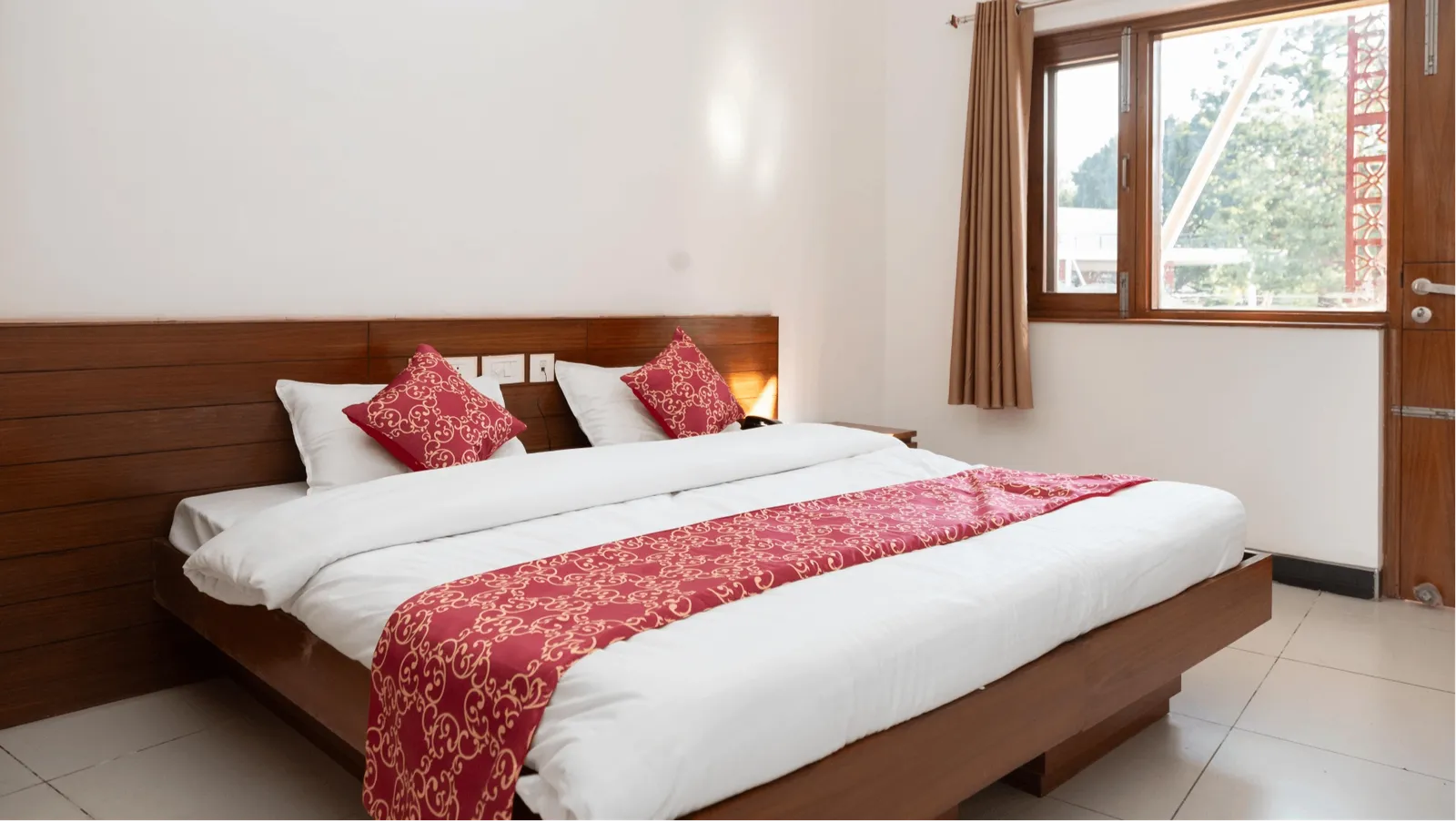 Deluxe Rooms