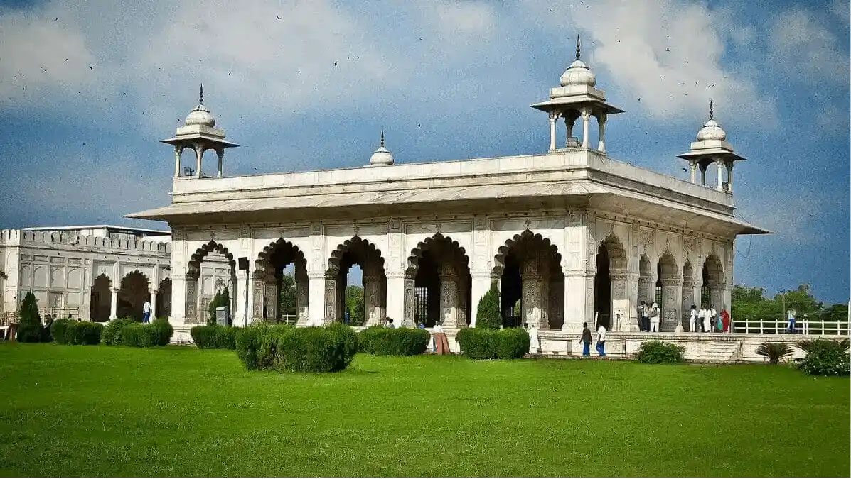 Raja Nahar Singh Palace