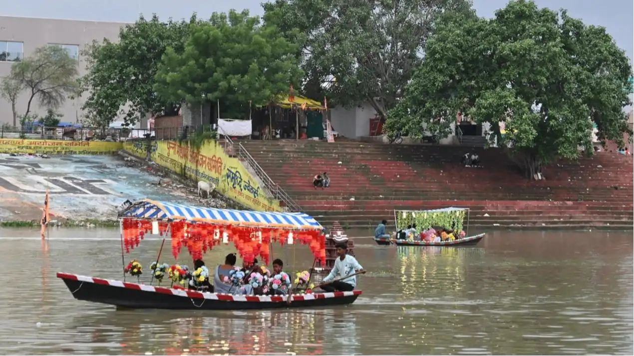 Mahadev Ghat & Kharun River