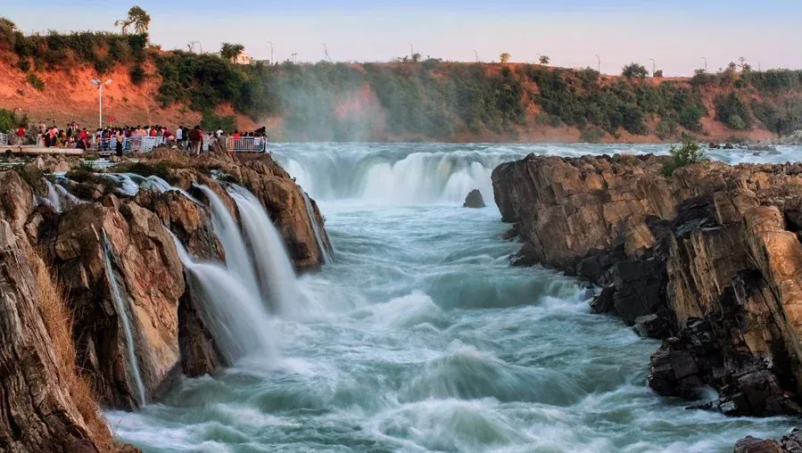 Dhuandhar Falls