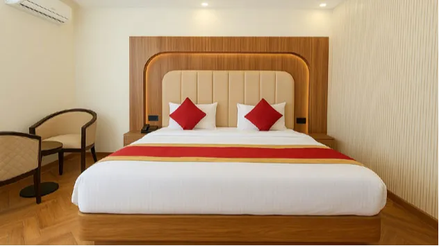 Superior King Room