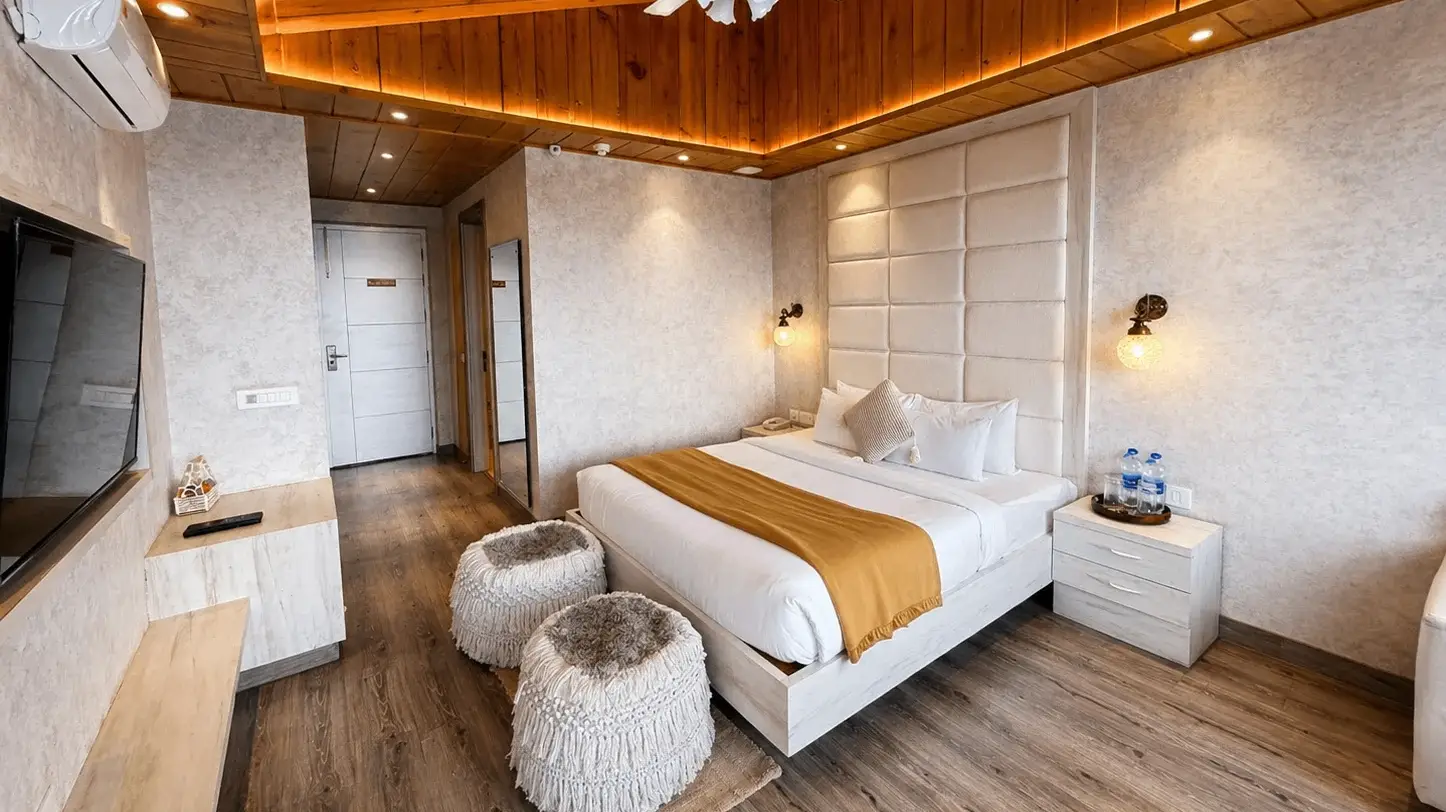 MUKTA | White themed room