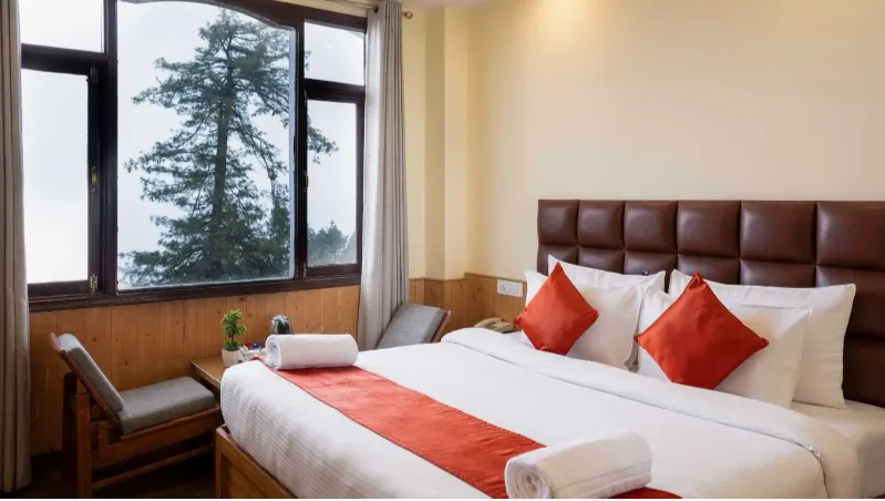 Deluxe Room (Forest View/Valley View)