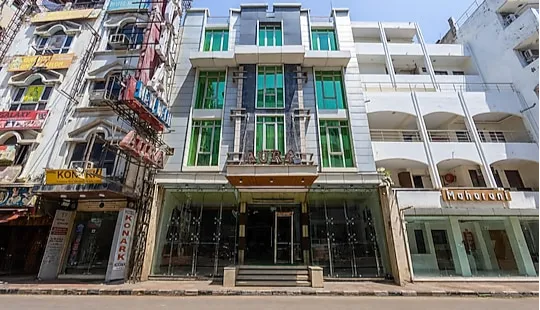 Hotel Aura