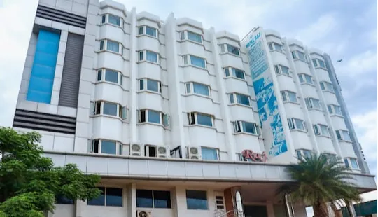 Hotel Raj