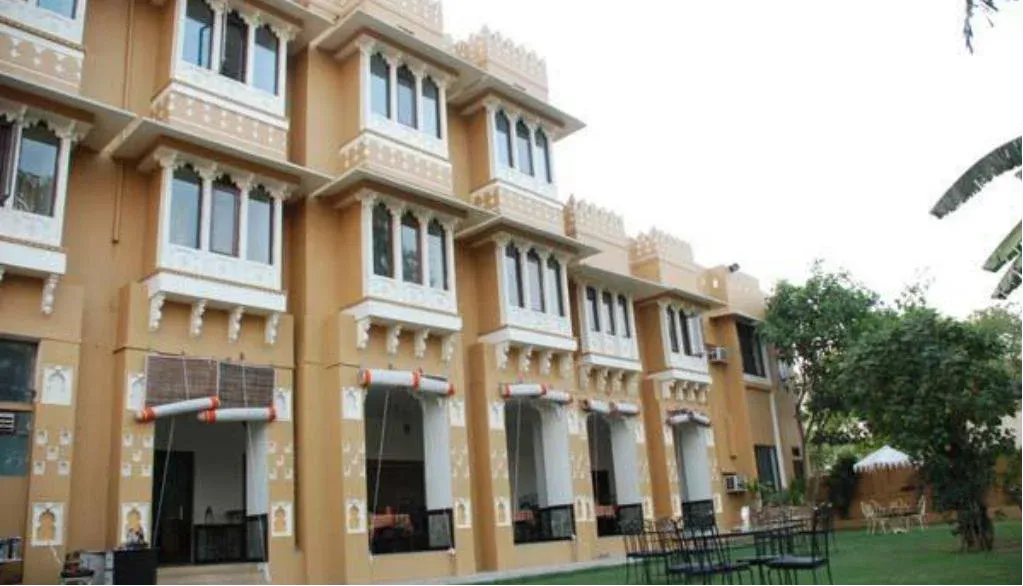 Hotel Pratap Palace