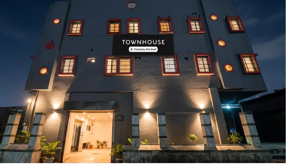 Hotel Mannat International