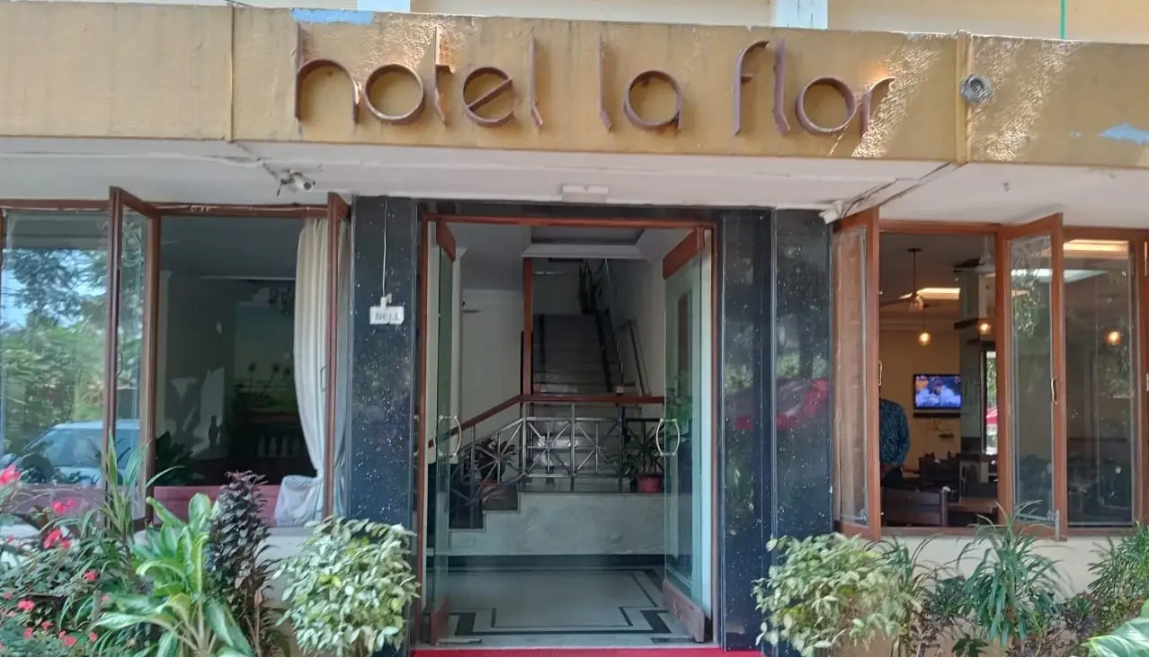 La Flor Hotel & Resort