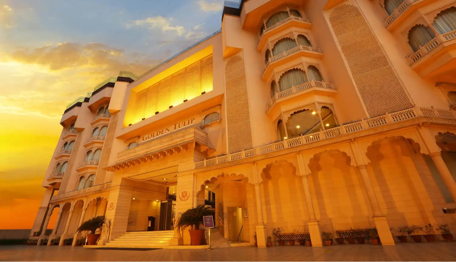 Golden Tulip Jaipur