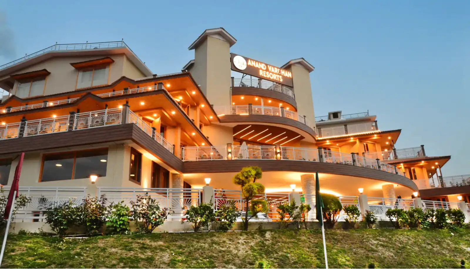 Anand Vardhan Resort