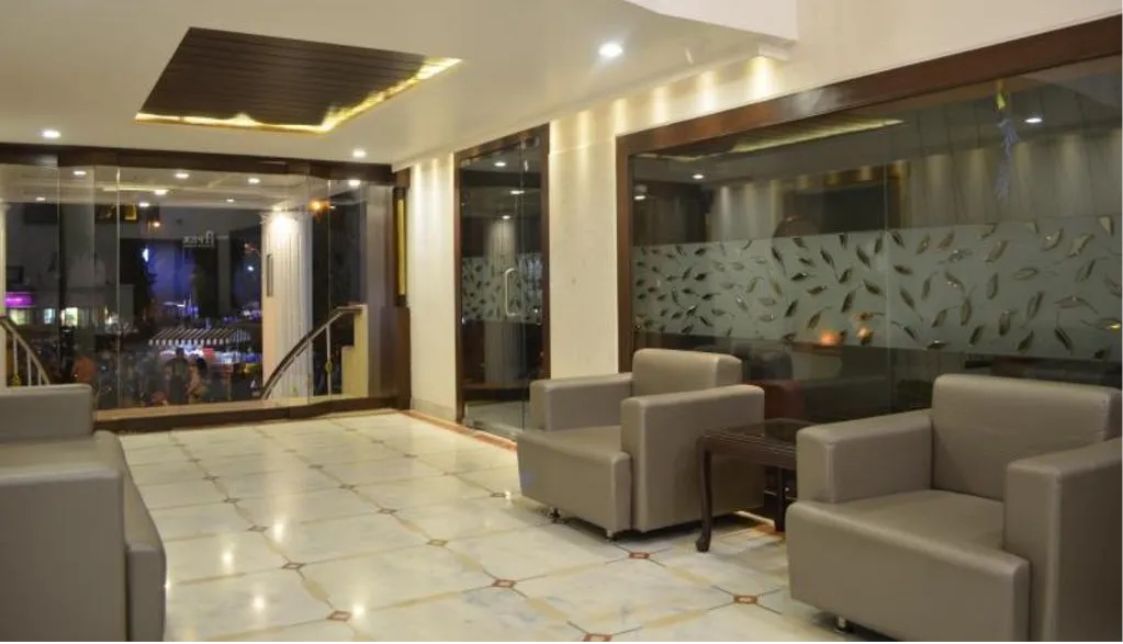 Hotel Apex International