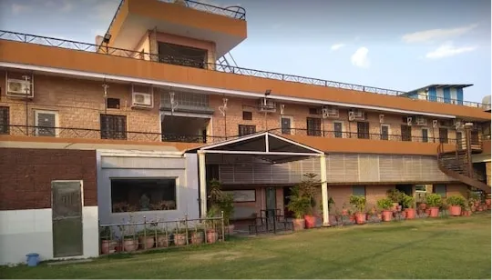 Shivam Palace & Resort