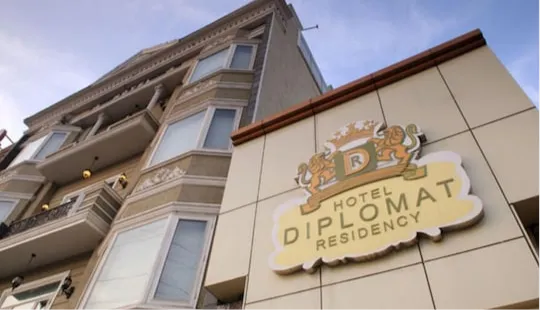 Hotel Diplomat Residency
