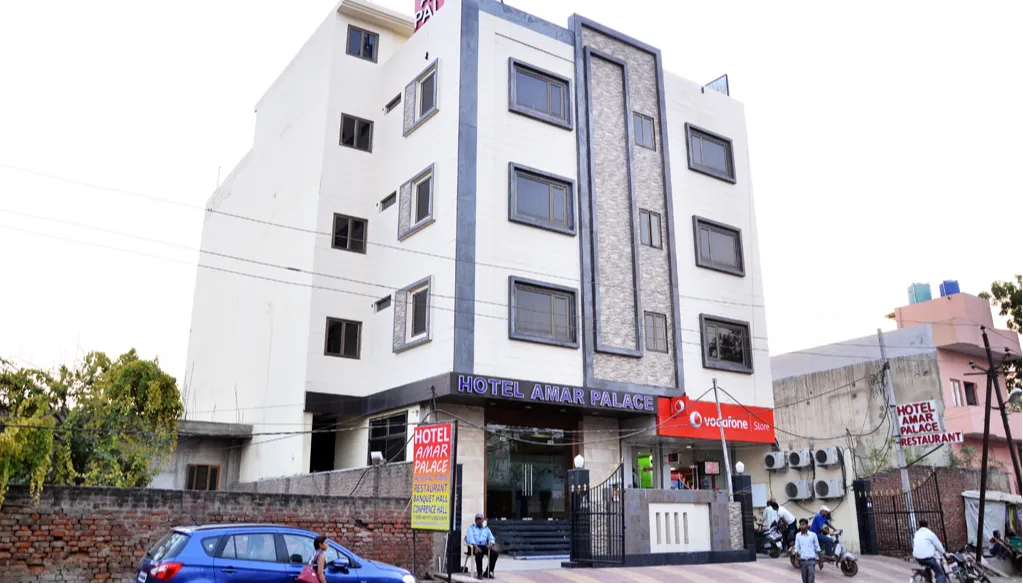 Hotel Amar Palace