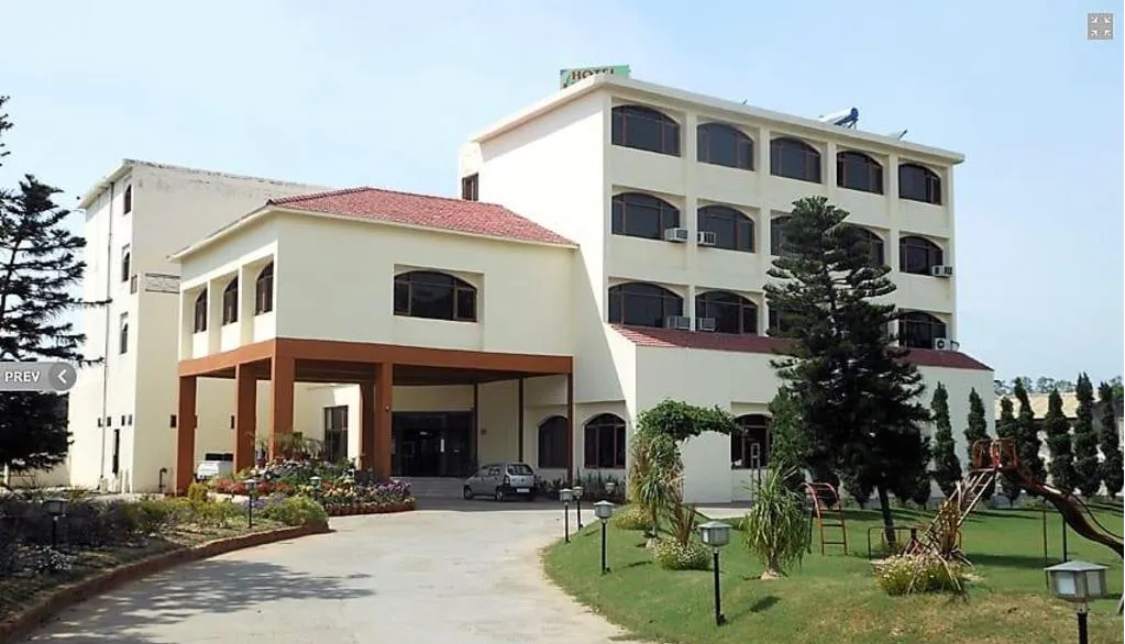 Hotel Magnet Resort