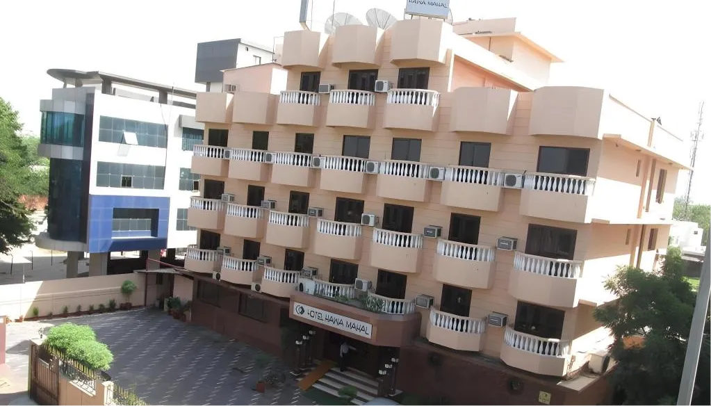 Hotel Hawa Mahal