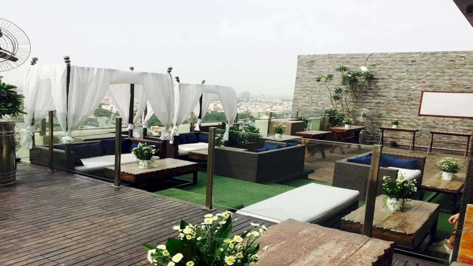 Vibe The Sky Bar