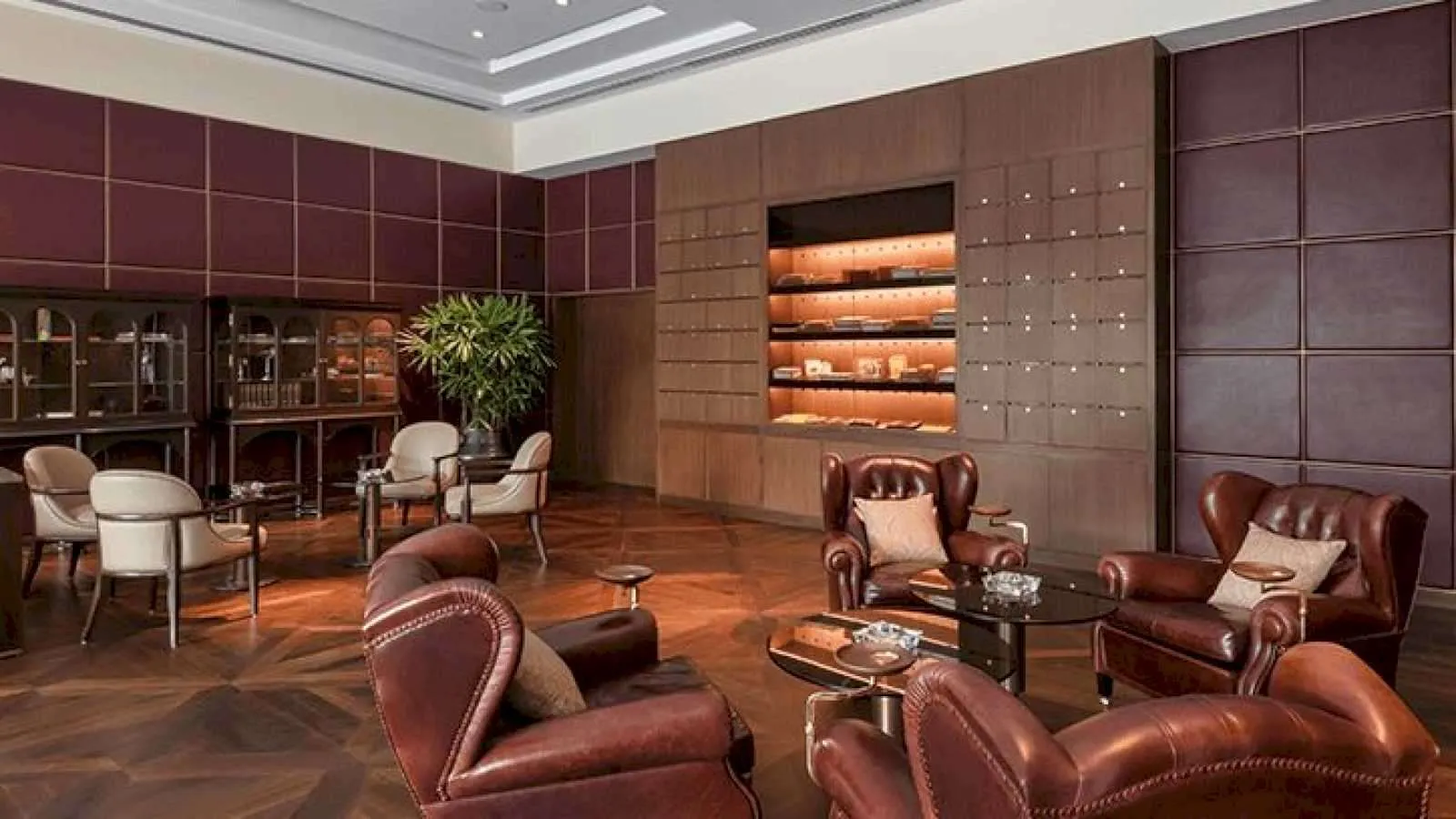 The Club Bar & Cigar Lounge