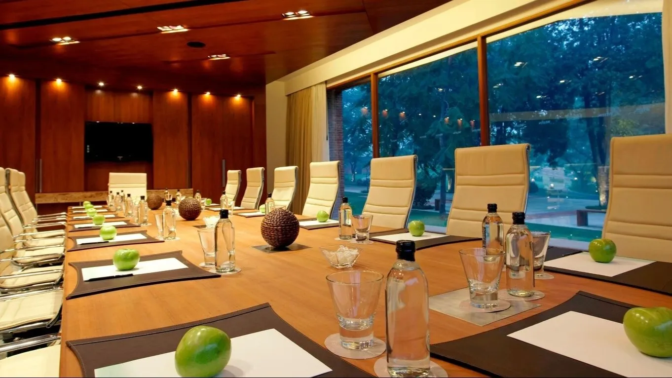 Myra Meeting Room