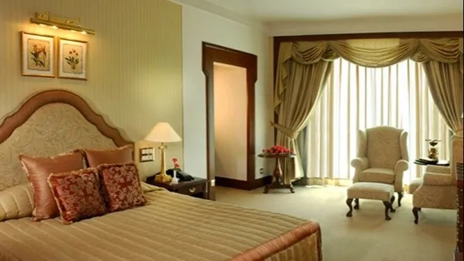 Grande Luxury Room