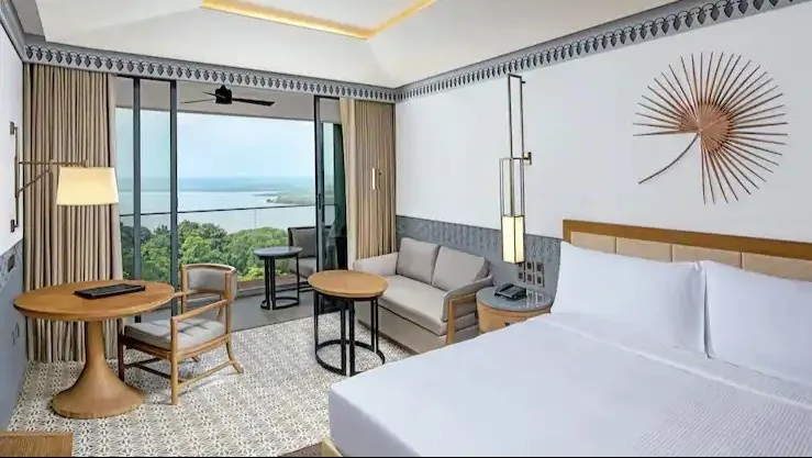 Deluxe Suite River View with Balcony