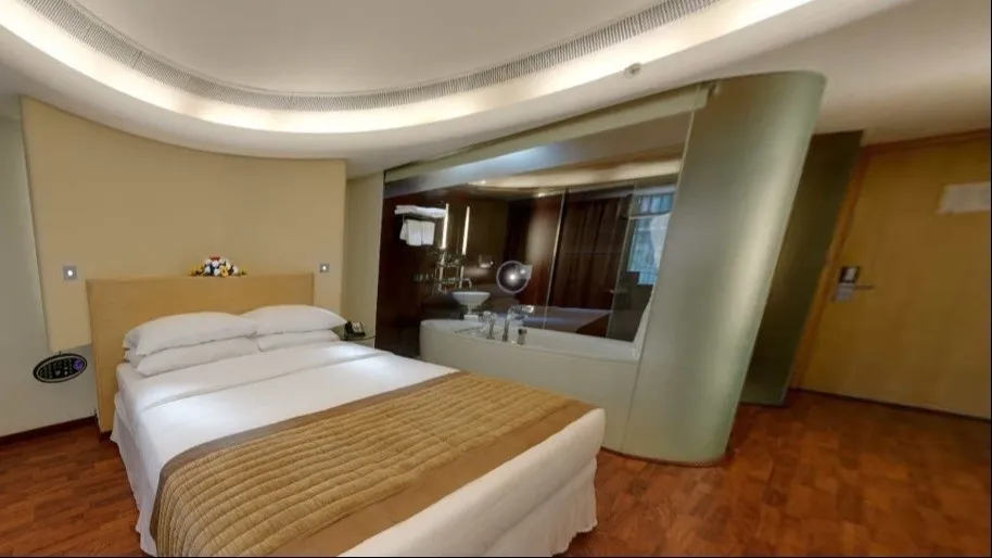 Mercury Lagoon Facing