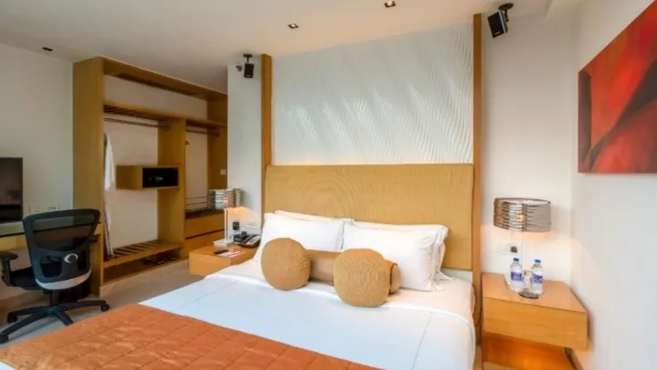 Loft Suite Pool View