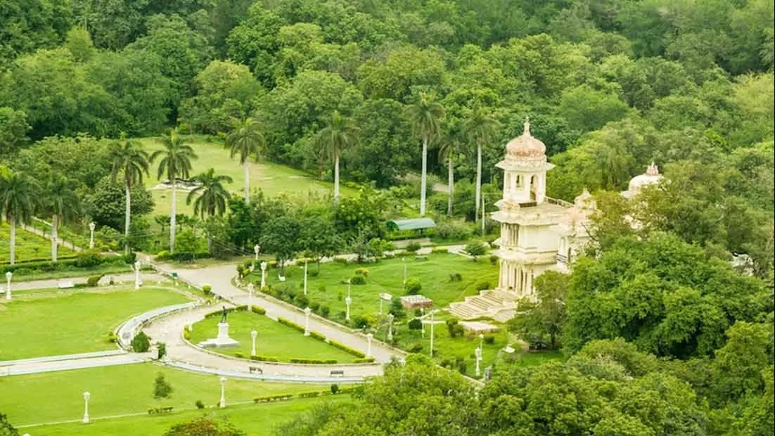 Gulab Bagh & Zoo, Udaipur