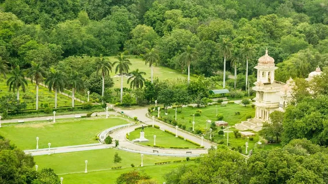 Gulab Bagh & Zoo, Udaipur