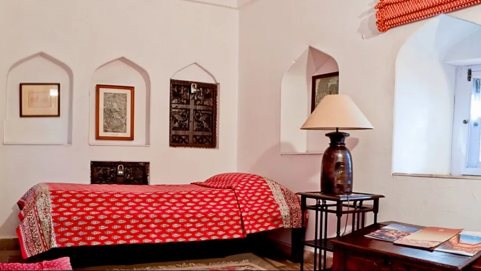 Gopi Mahal