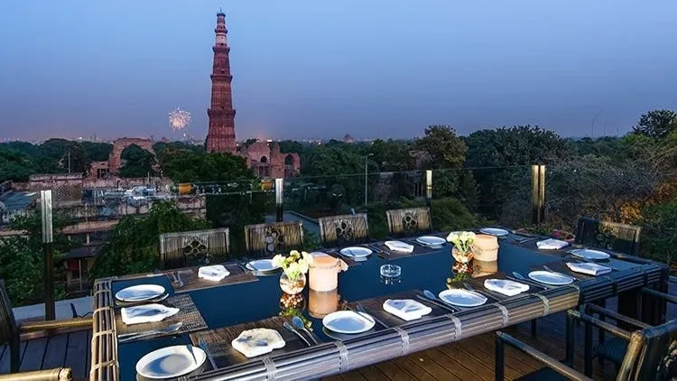 Restaurant Area + Terrace