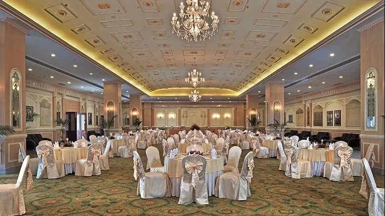 Sheesh Mahal