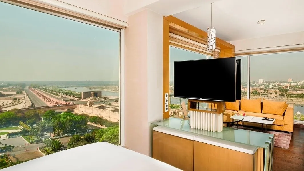 Riverfront Studio Suite