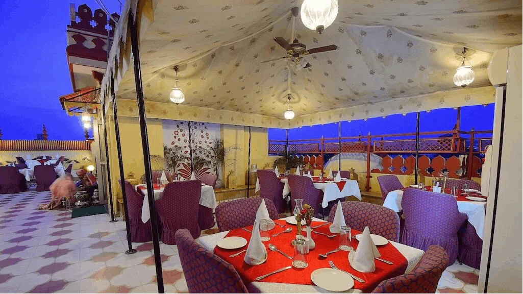 Taikhana — gallery