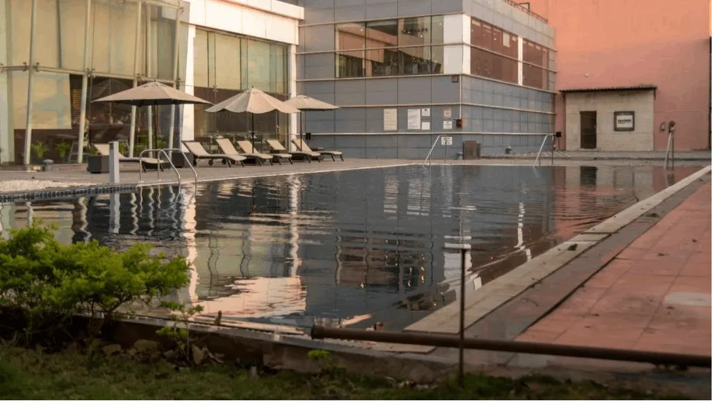 Pool side Venue