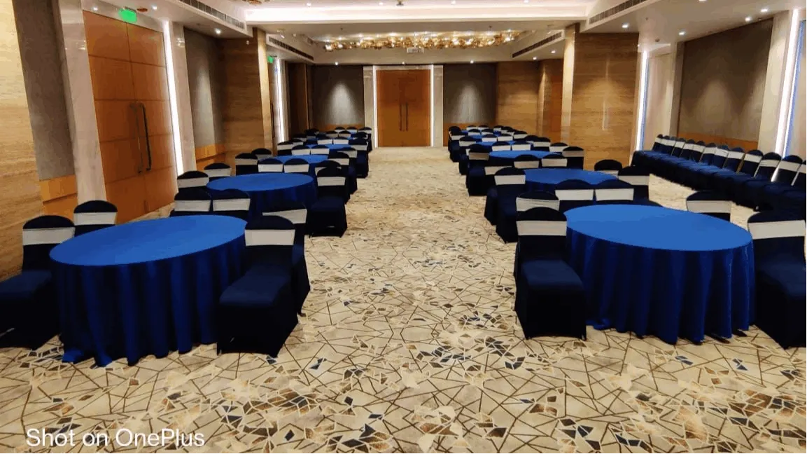 Birds of Paradise (Ballroom 1)