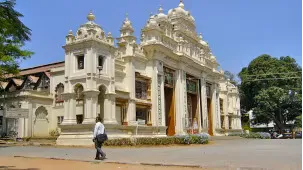Jaganmohan Palace