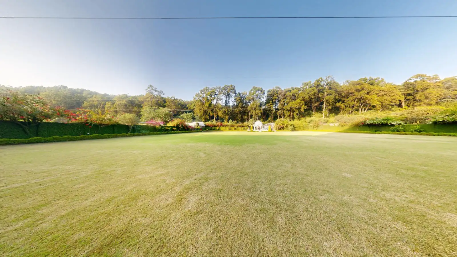 The Royal Garden Lawns