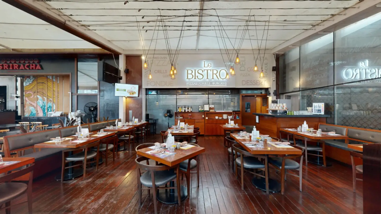 Le Bistro
