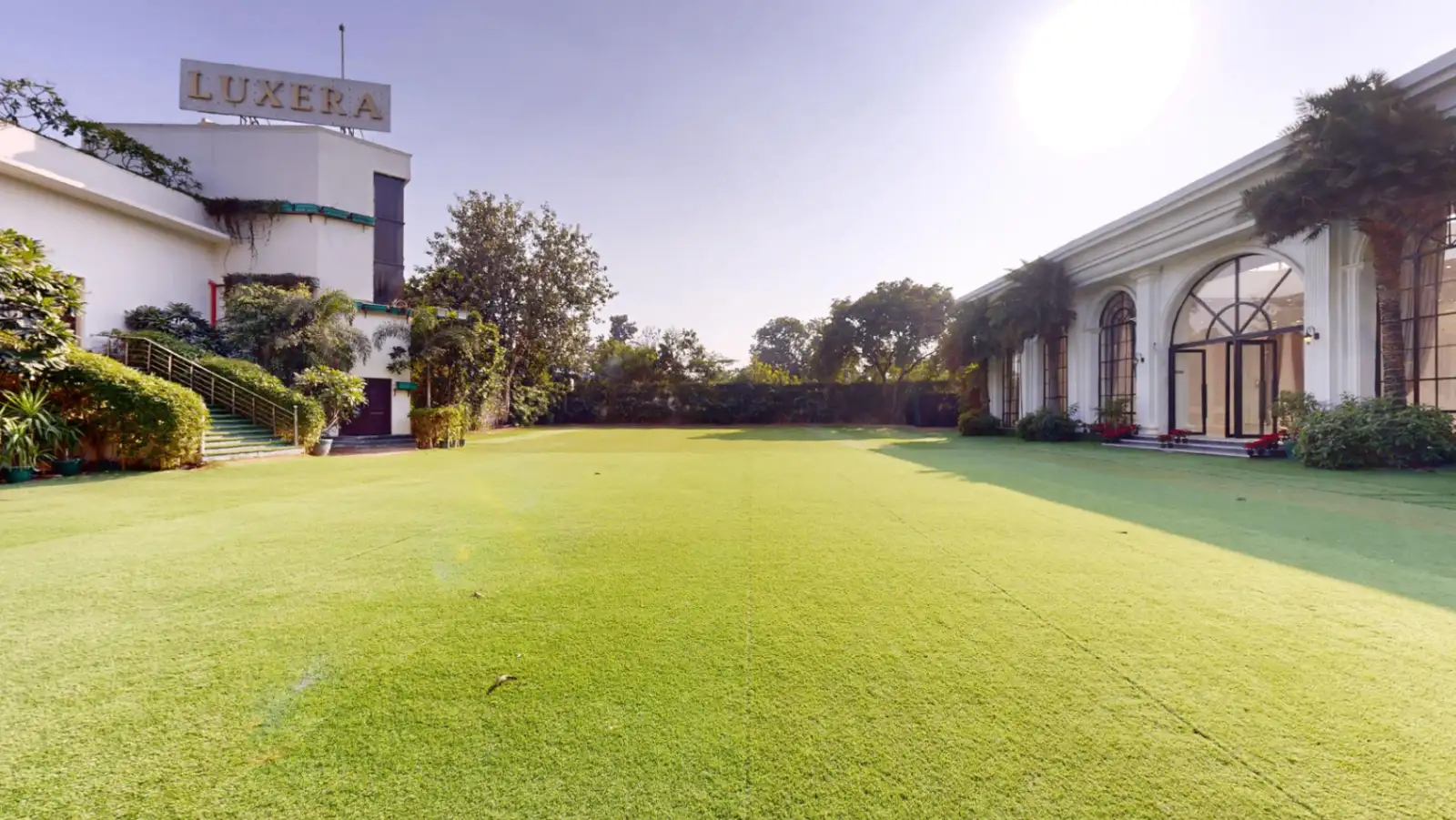 Glasshouse Lawn