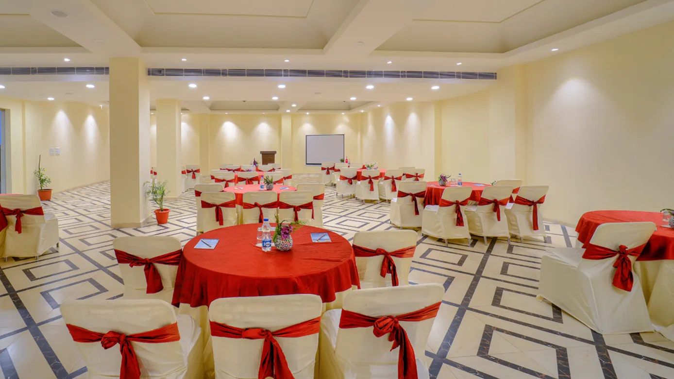 Jharokha Hall — gallery