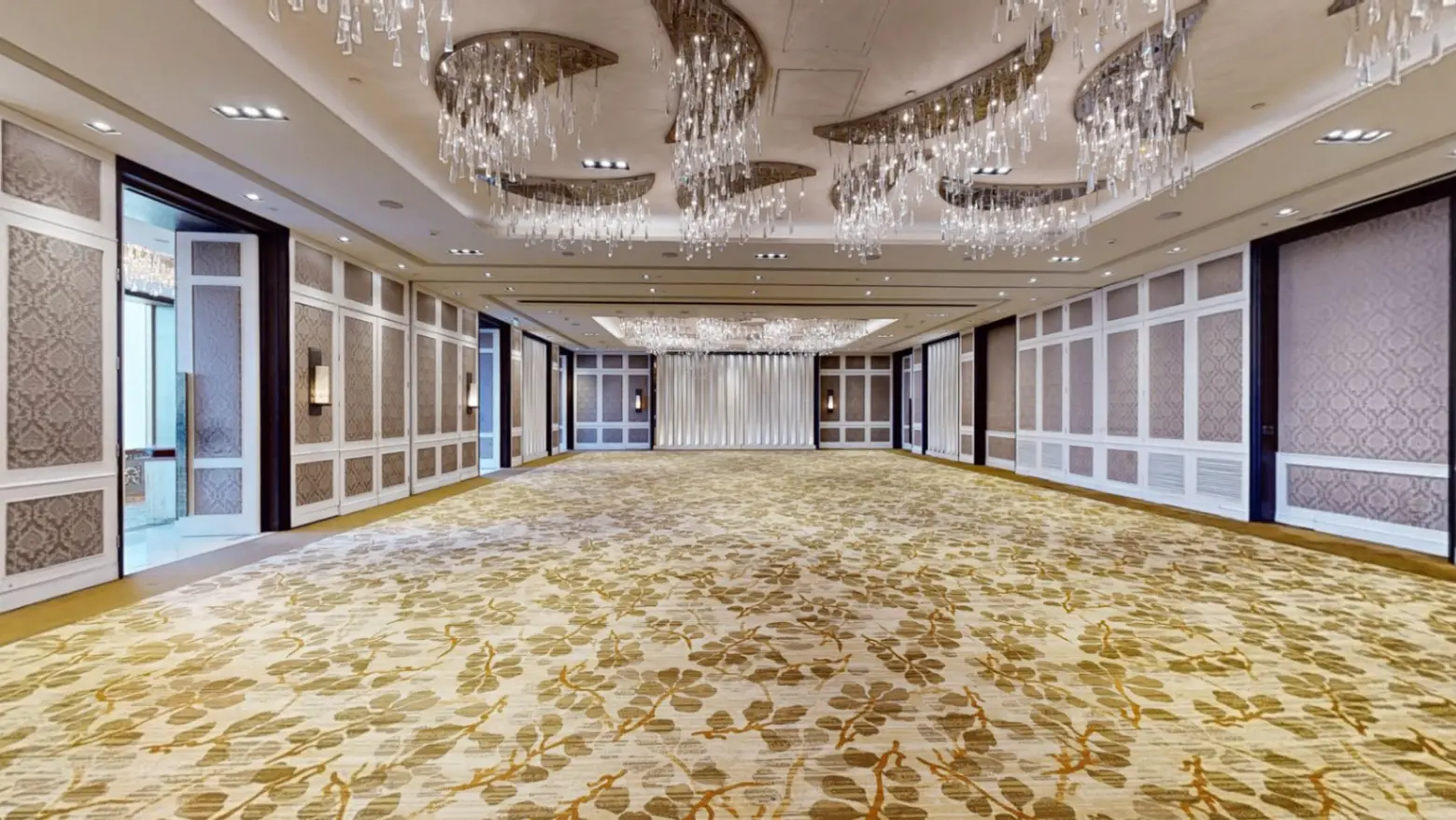 Grand Orchard Ballroom