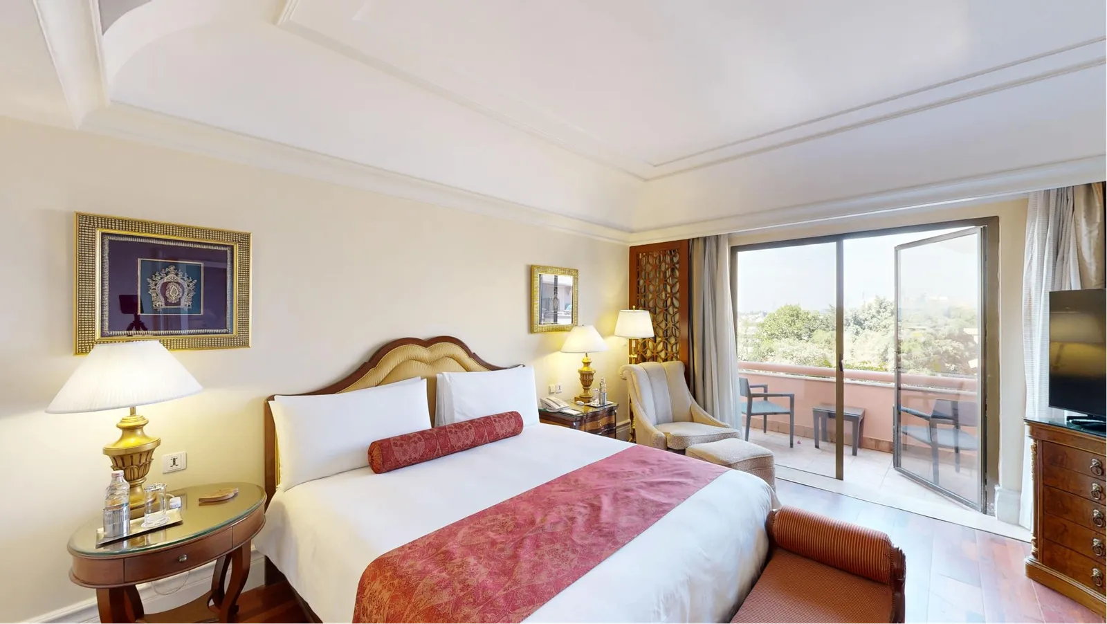 Royal Club Suite