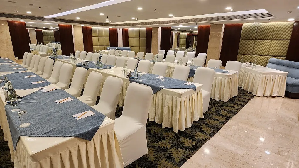 Hall 1
