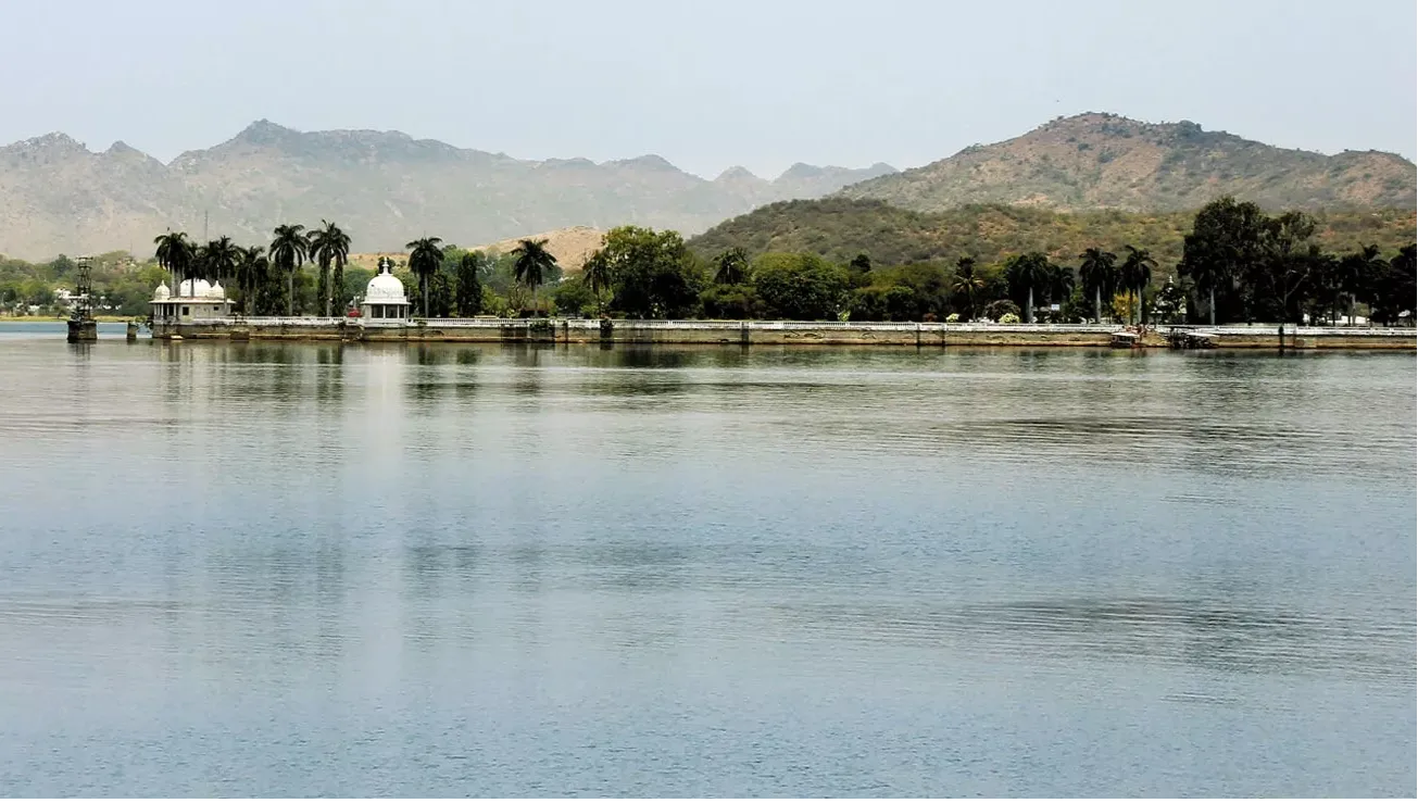 Lake Fateh Sagar