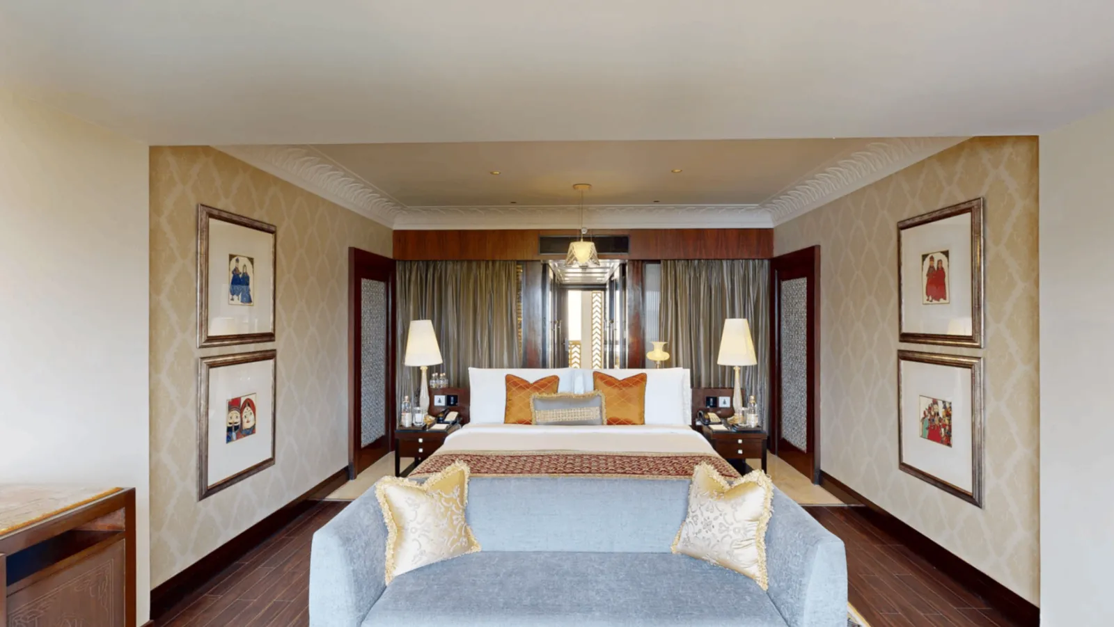 Grande Heritage Lake View Room