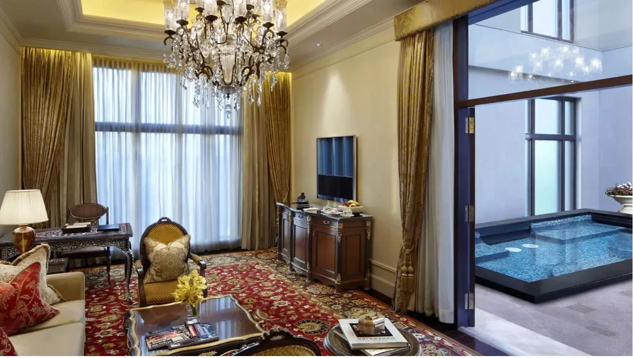 Royal Suite with Plunge Pool