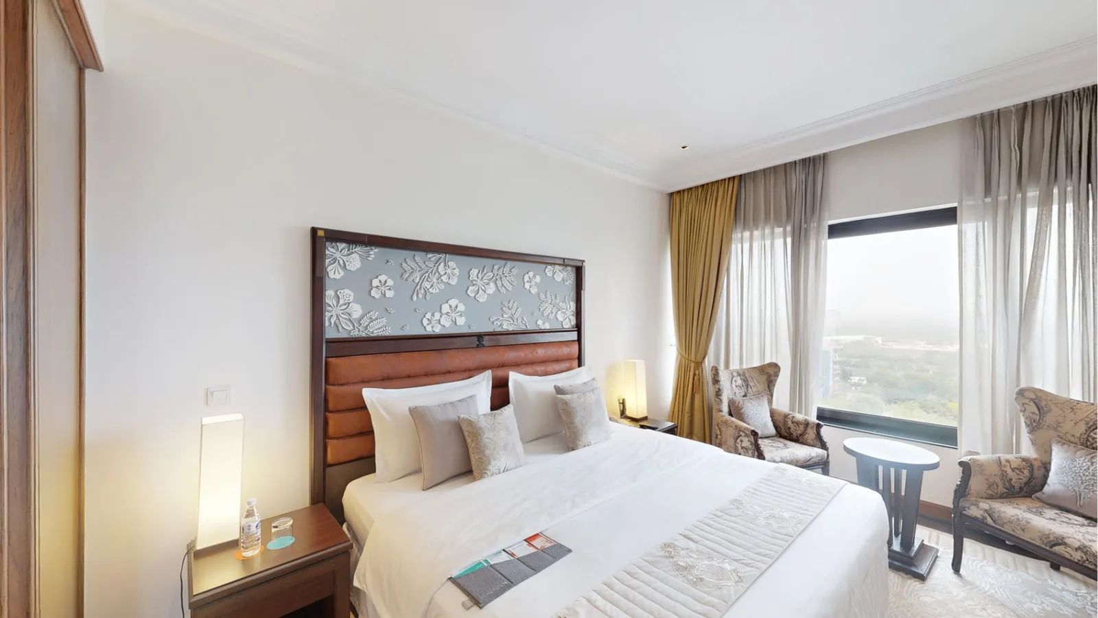 Presidential Suite ( Gulmohar )