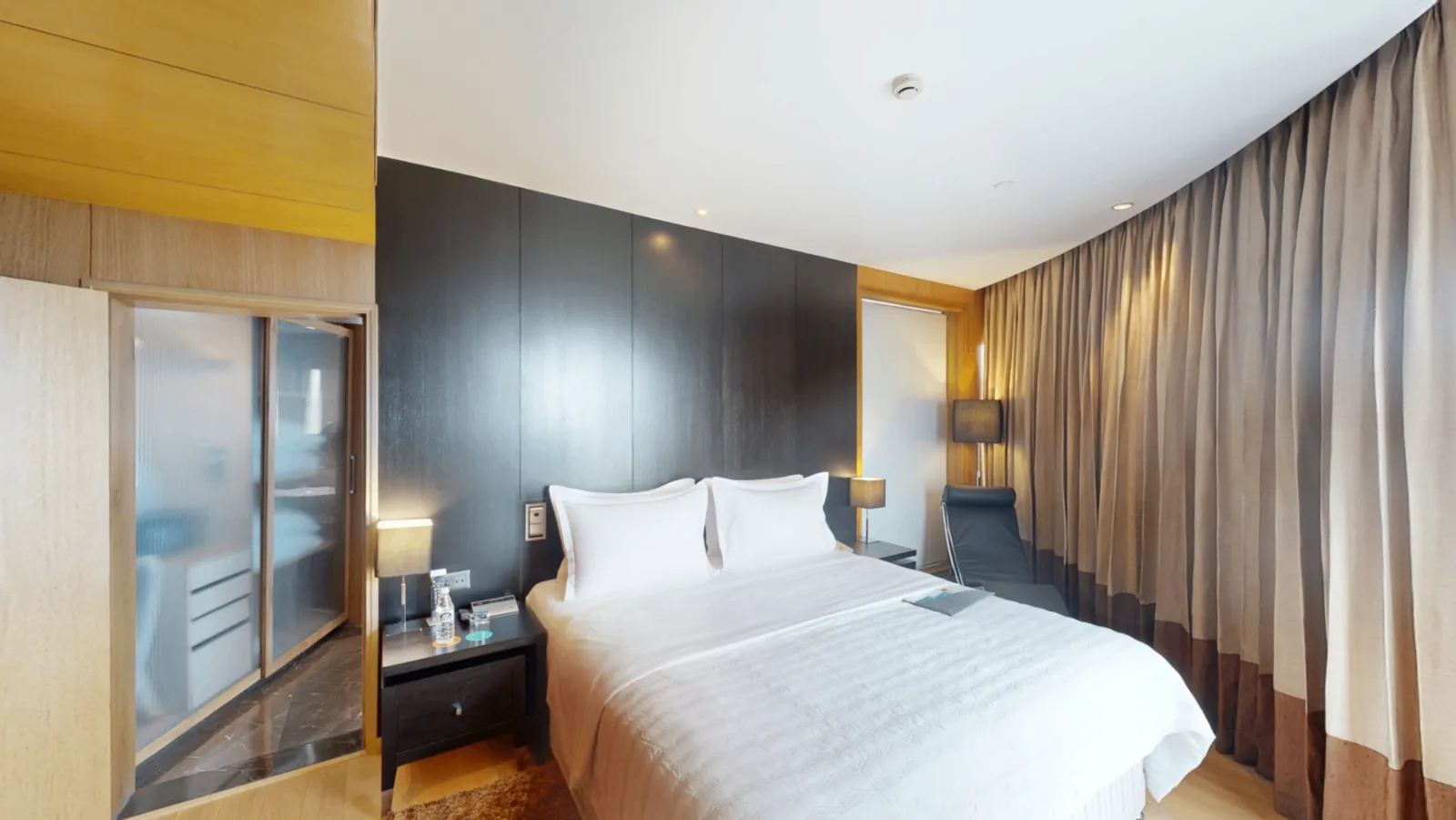 Executive Suite ( Velvet Theme )